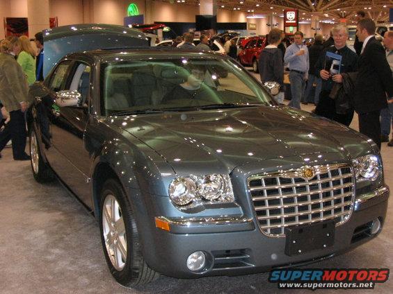 300c.jpg 