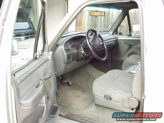 Driver's side interior - a VERY clean interior