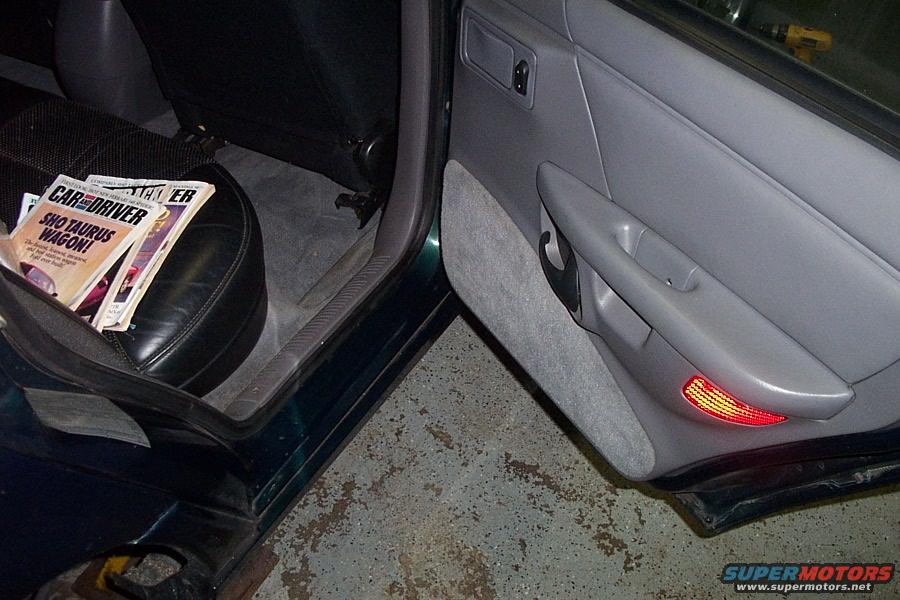 1995 Ford Taurus photo
