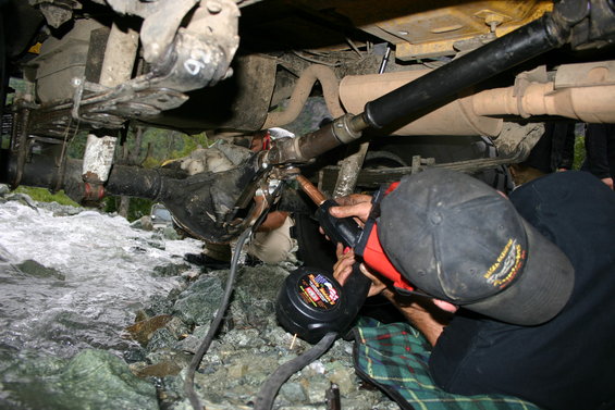 img_4454.jpg getting ready to burn it back together 