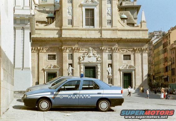 italian national police alfa-romeo