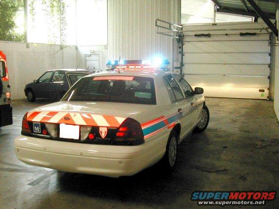2003 ford crown victoria