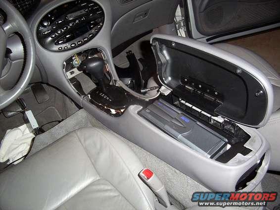 openbutmessy2.jpg another view...  if you look at the left hand side under the pedals, you will see the RF Modulator.