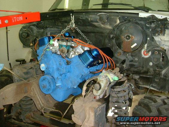 dscf0459.jpg shoeing in the bored over, torque-heavy built 460 ( dyno = 655 ftlbs trq & 450 hp )