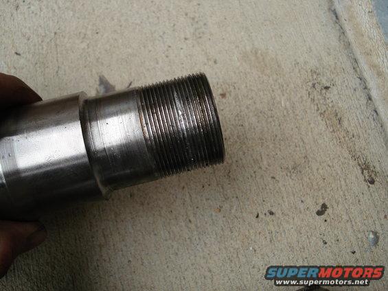 Here you can see the messed up threads.