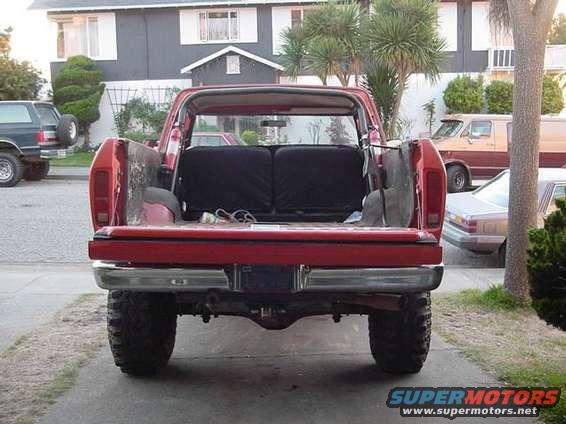 topless4.jpg 