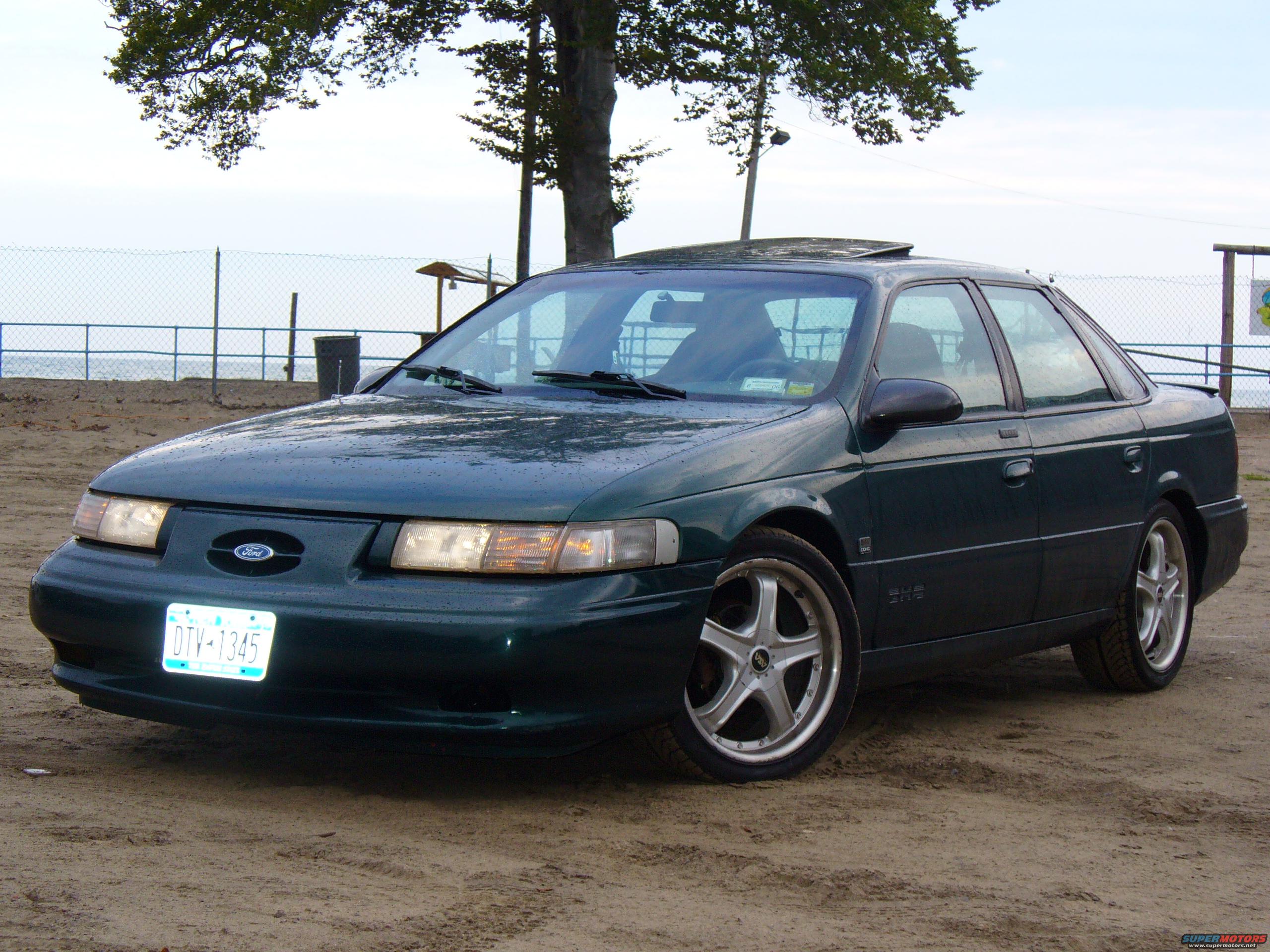 1995 Ford Taurus