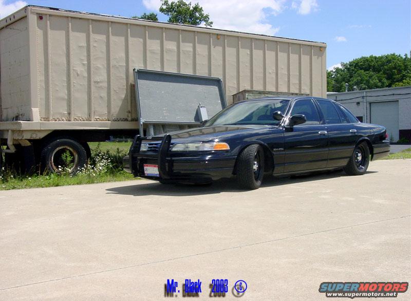 1999 Ford Crown Victoria photo