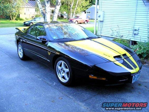 trans-am-in-driveway355.jpg 
