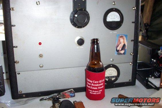 dcp_0559.jpg My operating position for 2 meters. This is our homebrew 1kilowatt amp. The pic is Tina Louise. Smoking a '99 Montecristo habano and Magic Hat #9