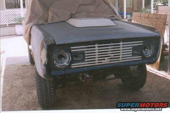 bronco660005.jpg think I want a new grill