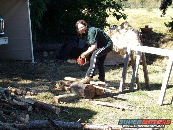 judi-sawing.jpg 