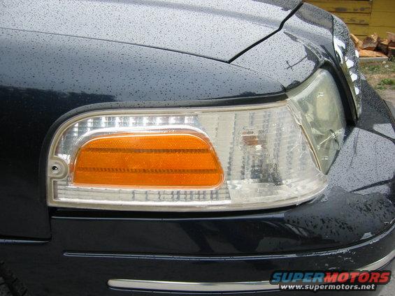 img_0544.jpg Original broken cornering light