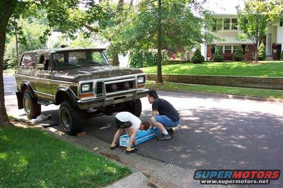 dcp_0211.jpg OK...heres the tow bar...now what do we do.