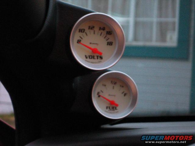 pillarclose.jpg Pillarpod, project currently under construction, waiting on one more dual pod from local CSK, used Autometer part# 15300, for '98 Ford F-150, I liked the fit better