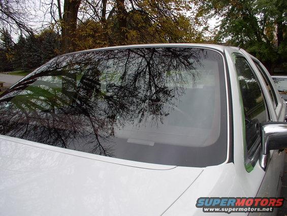 Yes, you get a brand new outer weatherseal with trim with the new windshield. In addition it even comes with the new mirroe hanger already glued on.