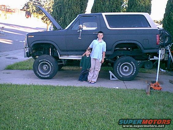 driverside-and-kids.jpg I planed this to goe over 2 days. saturday for the drivers side and sunday for the pass side. i wanted alot of time since i never seen one done and i have never done one. I did not want to be rushed so a long weekend to complet this is plenty of time.