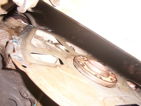 Flywheel housing and transmission bell housing with bolts