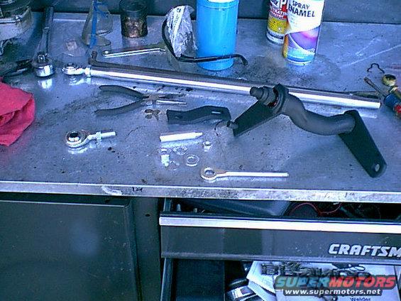 clutch10.jpg Here is all the rod parts and the bellcrank. i found the plastic bushings were broken and had to goto ford to get new ones.