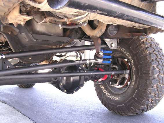 uppertrac.jpg upper track bar mount.   Welded to frame and notched for access to the gearbox bolt
