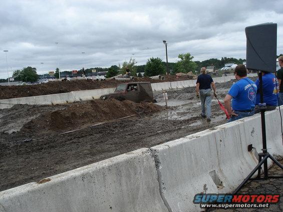 mud-bog-003.jpg 