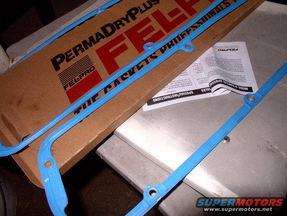 img_0005.jpg Doesn't really warrant it's own section, but so many people asked, so here you go.  Having yanked the upper intake off (elsewhere here), you can pull the valve covers.