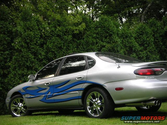 1999 Ford Taurus