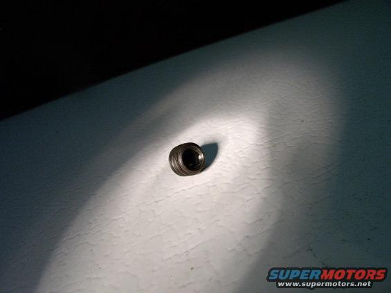This is a 5/16" alan stud that will allow undetected hose blockage. Simply screw it far into the hose with an alan key. Then use the alan key to back it out later.