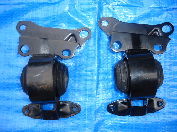 Comparison bottom view of Passenger side mount (RH drive) 
Used Eunos Presso K8 mount on left 
New Mazdaspeed mount on right