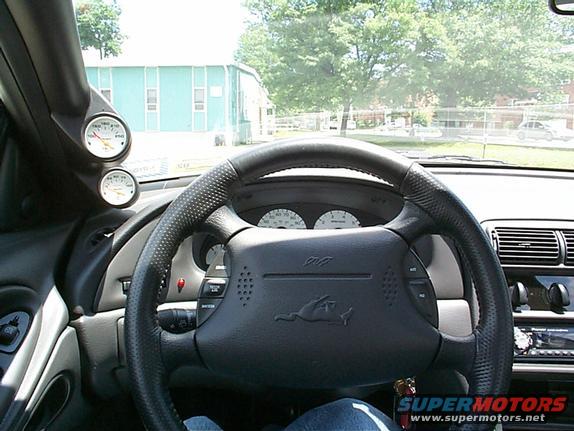 2000 Ford Mustang photo