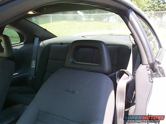 2000 Ford Mustang photo