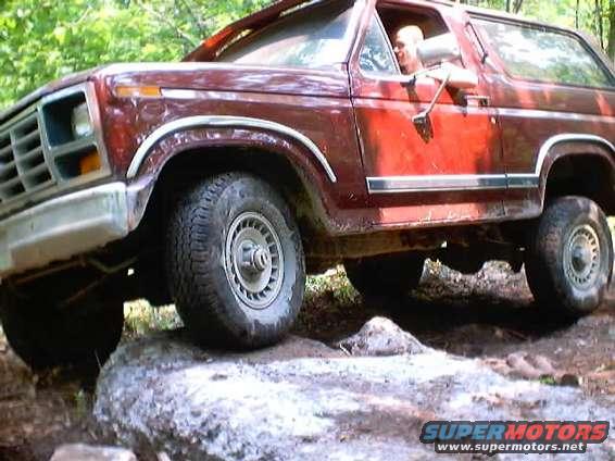 Stretch...Yawn...all this with the sway bars still attached.  Look at the grin on Leonard's face. :)