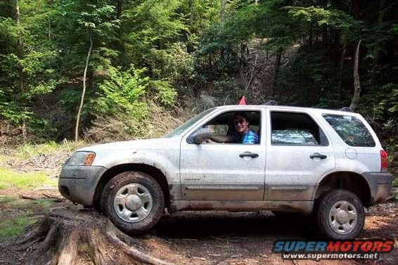 dcp_0184.jpg Not much flex in 4wheel ind. susp.  But look at the rear tire drop.