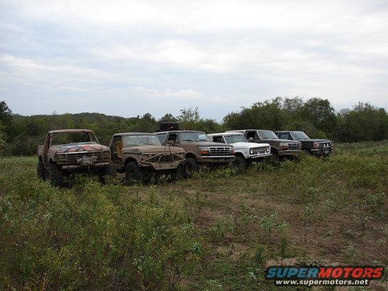 commanche-ridge-101406-023.jpg Some of the broncos there