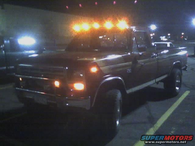 8e3e42405a5d.jpg light show