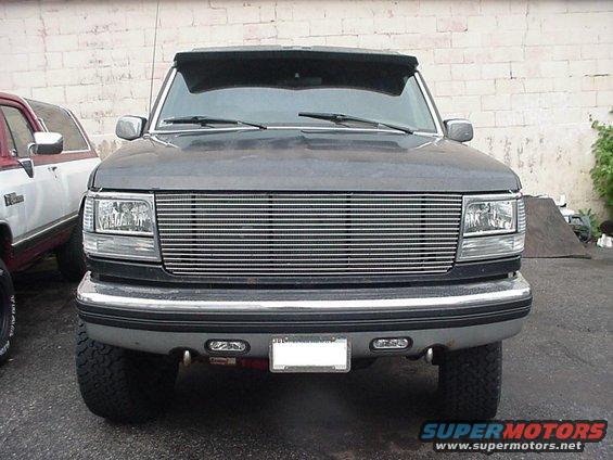 grille.jpg added lights to bumper
