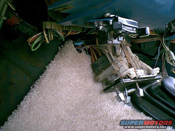 tailgateswinstalled.jpg Here it is installed. it is easy to get too and out of the way.