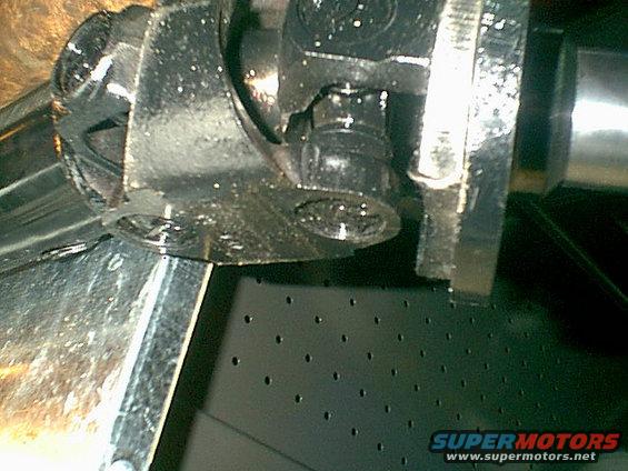 newcv.jpg Here is a look inside the new shaft cv joint. mush stronger.