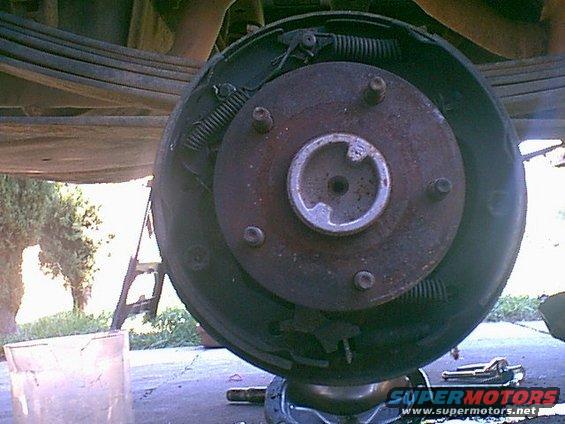 leftbrakesold.jpg Here is the drivers side old brake system