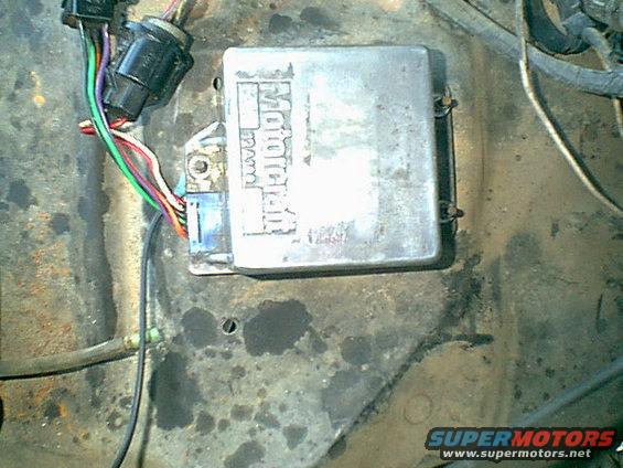 durasparkii2.jpg and here is the blue connector DuraSpark II module. if you are converting from a feedback carb system you will need a non-feedback carburetor, a DuraSpark II distributor and the blue DuraSpark ignition box. check local smaog laws.........this drives so much better now.