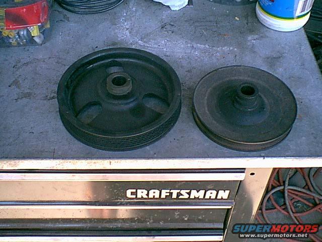 signaw5.jpg here was the 1st herdle. swap the pullies. my 4.9 has v-belts not serp belt this is an easy swap. i went to the junk yard and got the correct pulley.