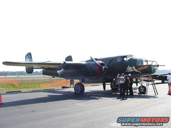 b25.jpg B-25 Mitchell