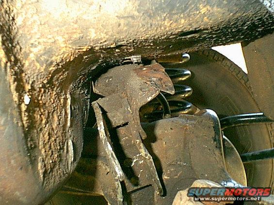 weldandrivets.jpg Here is the pass side TTB mount coming off. it still had parts of the stock mount so i had to drill and grind rivets...i just love doing that...lol