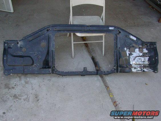 Radiator support, black