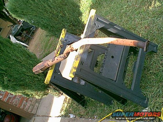 exhaustold.jpg Here is the head pipe and old cat.