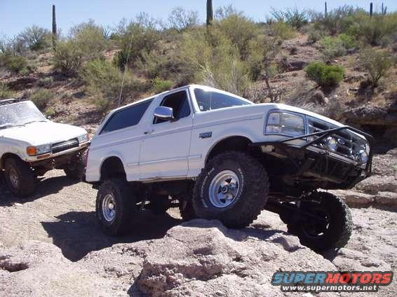 bronco2.jpg 