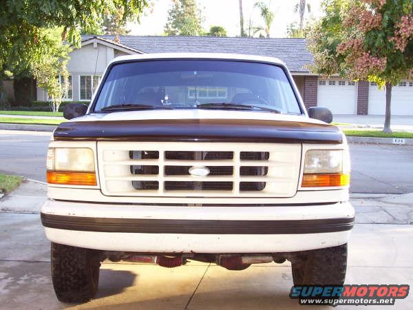 1995 Ford Bronco front view, showing grille and headlights