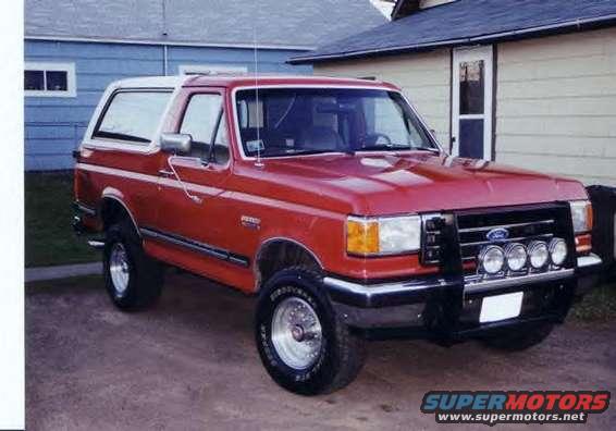bronco4life.jpg bronco4life
push bar with lights on front, custom wheels