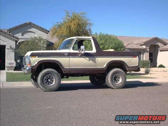 echrist.jpg ecrist
4 inch lift 33 inch bfgs, spools front and rear, 4.56 gears