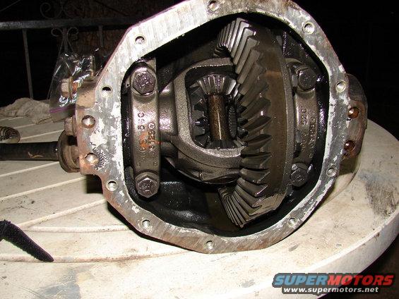 d44-gear-install-002.jpg Got it out